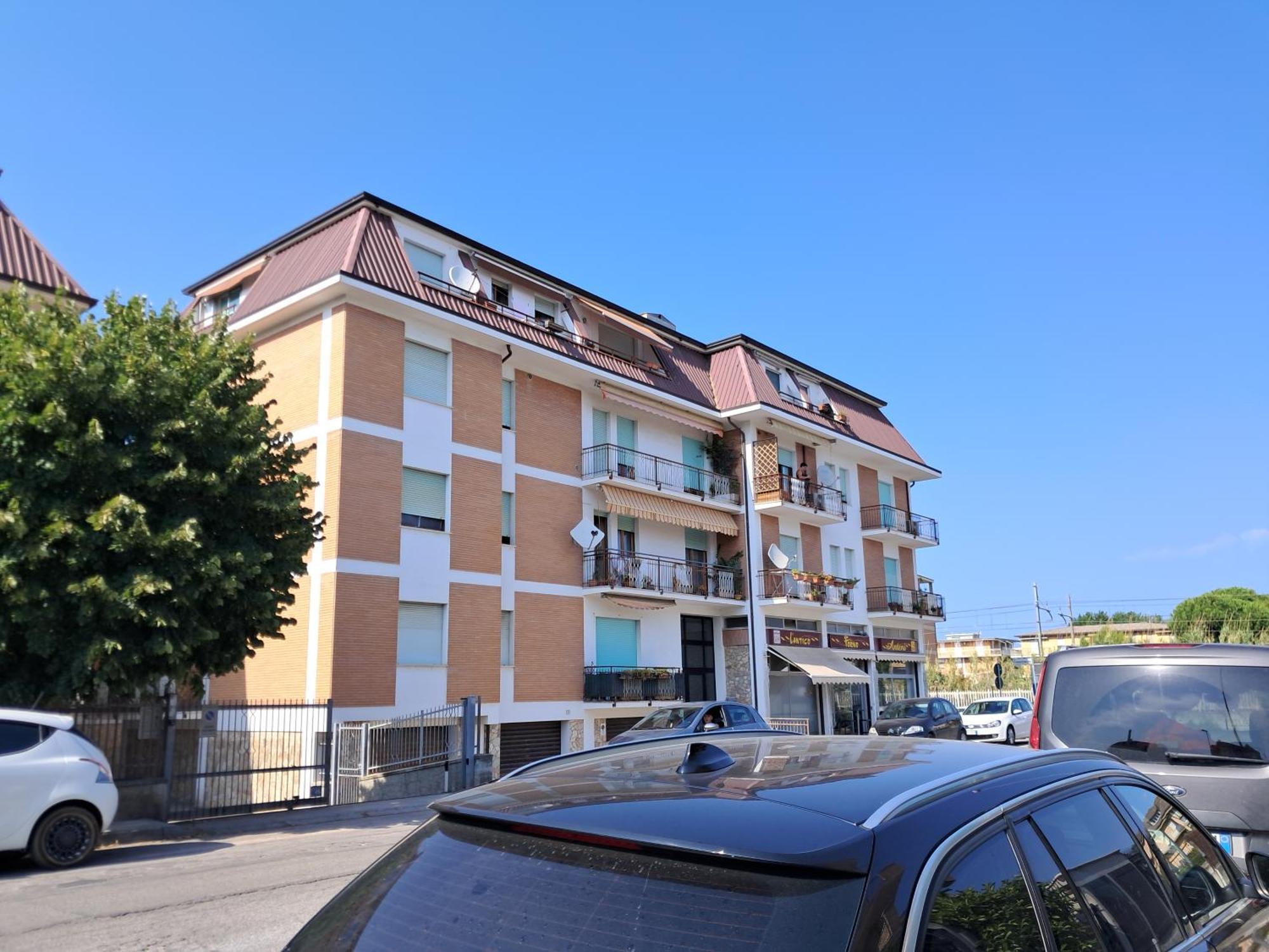 Roses House Lägenhet Porto San Giorgio Exteriör bild